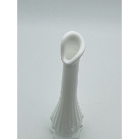 VTG Fenton Swung Vase White Milk Glass Cabbage Rose 10.5” Inch Petal Base MCM - Picture 6 of 7